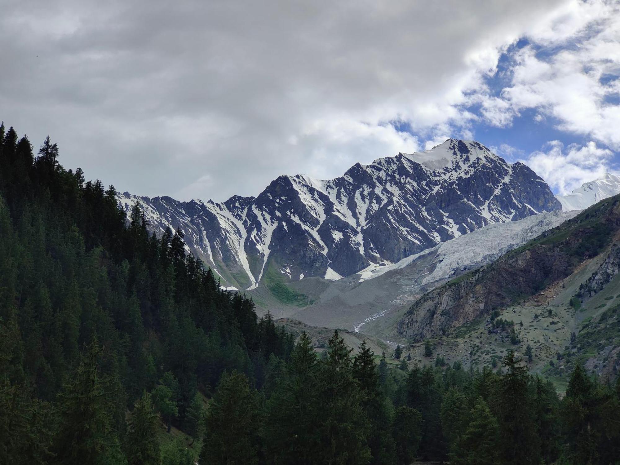 Rakaposhi Amin Hotel & Restaurant Pissan Hunza Nagar Gilgit Baltistan Exterior photo